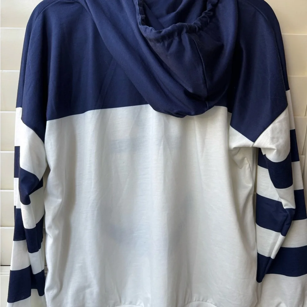 ❤️ Exclusive ❤️Navy and White Anchor Sweater NWT - Picture 3 of 3